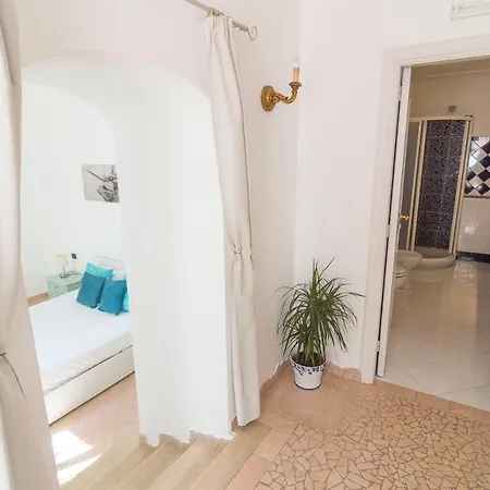 Il Veliero Family Run Bed & Breakfast 3*